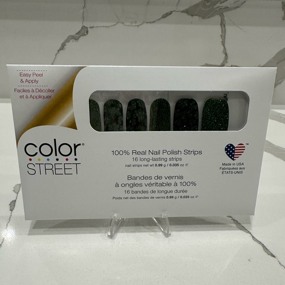 New Color Street Shamrockn’ and Rollin’🍀 Nail Set - Picture 4 of 6